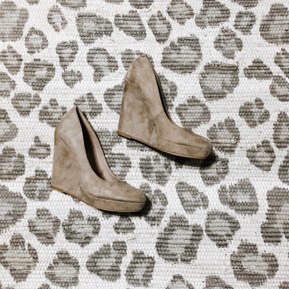 Madden Girl Platform Wedges - Picture 1 of 4